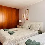 Apartament In The Heart Of *